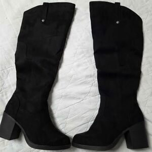 Women's So black suede over the knee boots size 9.5 only worn 2 times